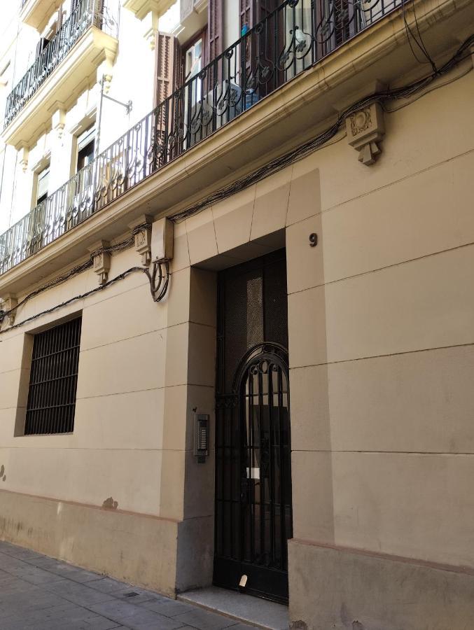 Room Familiar Sants Barcelona Buitenkant foto